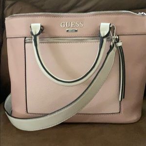 Brand new with out tag Guess purse